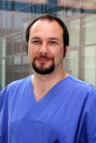 Schröpfen Andreas Gabriel aus Frankfurt/Main